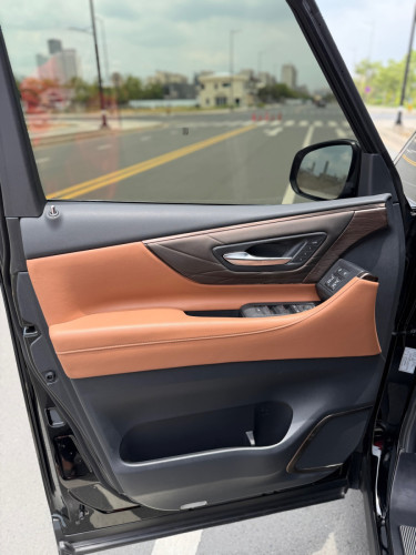 ALPHARD executive lounge ,​ ក្រដាស​ពន្ធ​📄​,2024