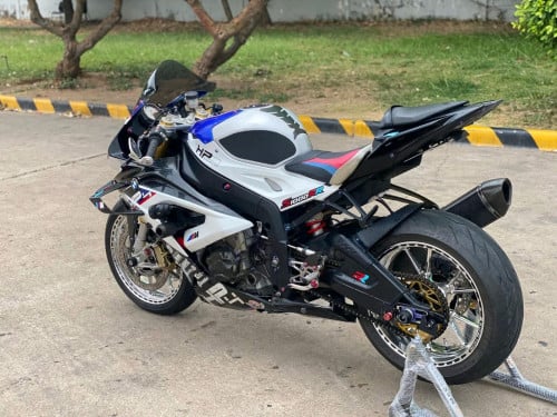 BMW S1000rr ពន្ធពេញឆ្នាំ