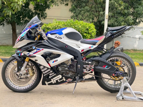 BMW S1000rr ពន្ធពេញឆ្នាំ