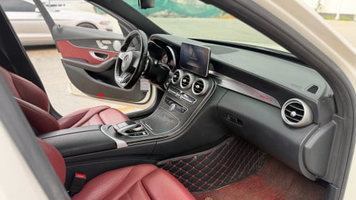 C300 AMG Night Package