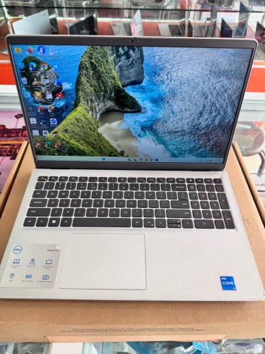 Dell 3520 | Core i5@12th | 8GB | 512GB | FHD 15”6