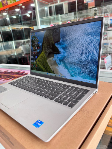 Dell 3520 | Core i5@12th | 8GB | 512GB | FHD 15”6
