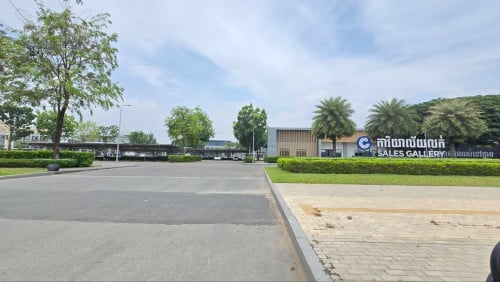Here is land for Car Showroom chakangreakroam meanchey