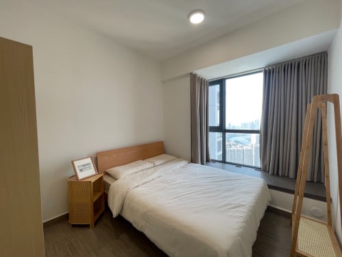 High Floor Nice Decoration 2 Bedrooms Unit for SALE in Urban Village Phase 2
