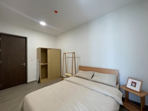 High Floor Nice Decoration 2 Bedrooms Unit for SALE in Urban Village Phase 2