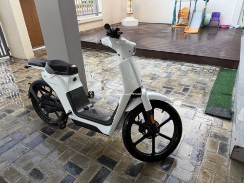 Honda cub E