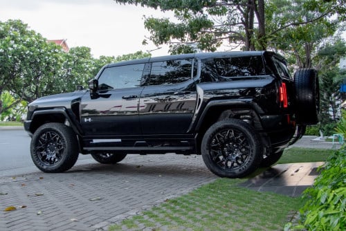 HUMMER 2024 EV