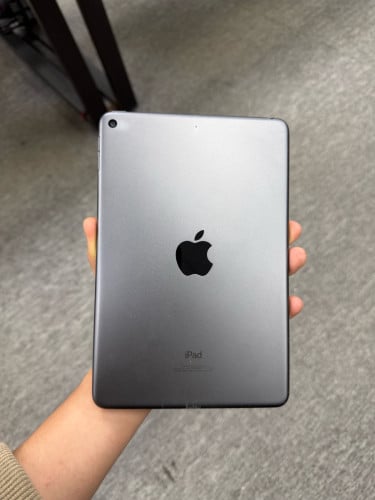 Ipad mini5 សំណុំស្អាត99% លក់ធូរ 100$ស្តើង
