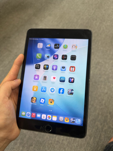 Ipad mini5 សំណុំស្អាត99% លក់ធូរ 100$ស្តើង
