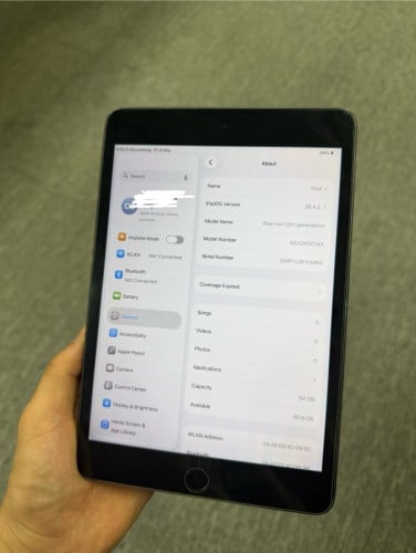 Ipad mini5 សំណុំស្អាត99% លក់ធូរ 100$ស្តើង