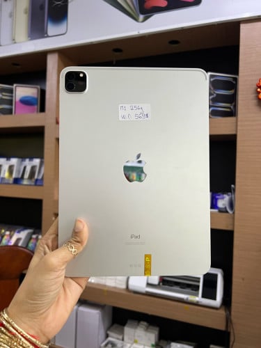 iPad Pro M1 256G 569$ WiFi