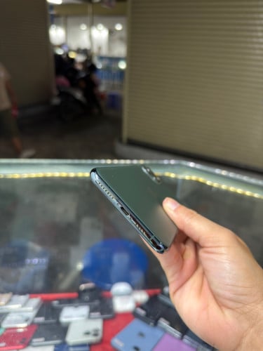 iPhone 11 Pro Max Green LL/A HD256GB Phone Condition 98% 🔋87% , ម៉ាស៊ីនសានុំ , មានស្កេនមុខ