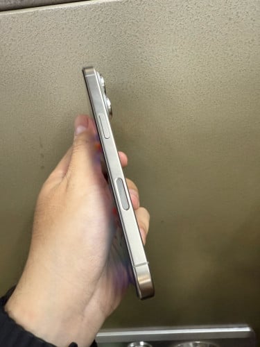 iPhone 16pro 128GB