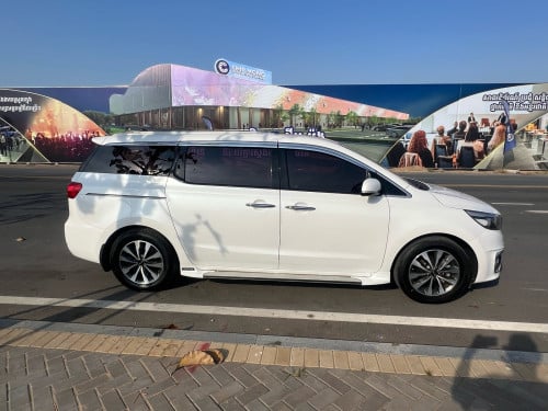 Kia Canival 2015