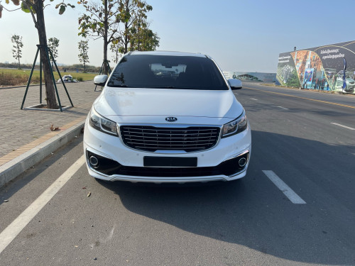 Kia Canival 2015