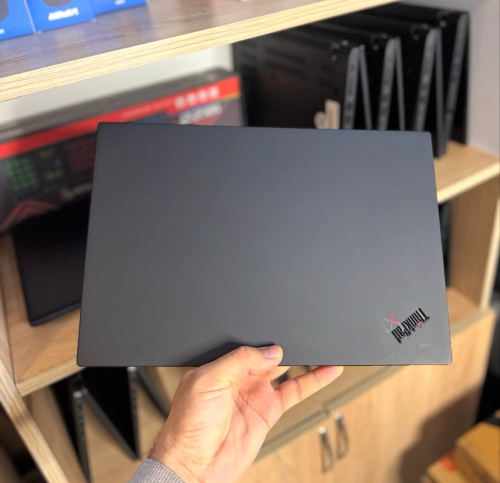Lenovo Thinkpad X1 Carbon Gen 8