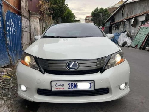 LEXUS HS250h Full Premium ក្នុងលឿង​ ពណ៌​សរកាំម៉ៃ​  ម្ចាស់ប្រេីថែរ​  ឯកសារ​គ្រប់​
