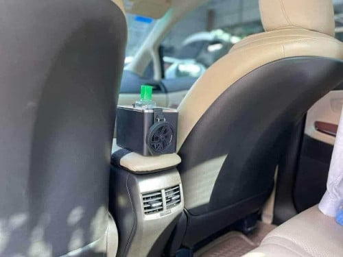 LEXUS HS250h Full Premium ក្នុងលឿង​ ពណ៌​សរកាំម៉ៃ​  ម្ចាស់ប្រេីថែរ​  ឯកសារ​គ្រប់​