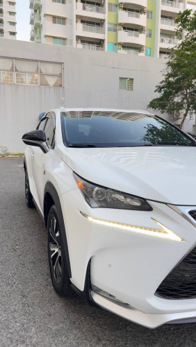 Lexus NX 200T F Sport 6ប៊ូតុង​ ប៉ុង 2