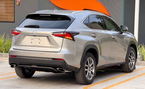Lexus Nx200T 2015 🆙 2018 F-Sport ឡានមូល អត់បុក អត់ច្រេះ 11000$ដកឡានបាន