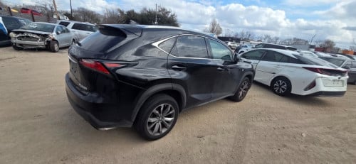 Lexus NX200T ឆ្នាំ​ 2016