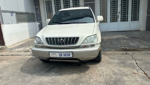 Lexus RX300 ឆ្នាំ​2000 ពណ៌​ស​កាំ​ម៉ៃ​ ម្ចាស់​ដើម​