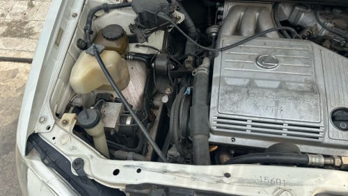 Lexus RX300 ឆ្នាំ​2000 ពណ៌​ស​កាំ​ម៉ៃ​ ម្ចាស់​ដើម​