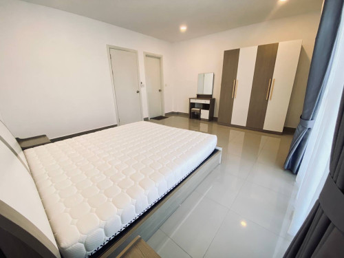 Link A for rent in Borey Chip Mong land sensok Aeon2 price 1200$ negotiable full furnish