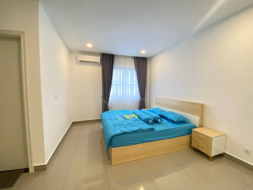 Link A for rent in Borey Chip Mong land sensok Aeon2 price 1200$ negotiable full furnish