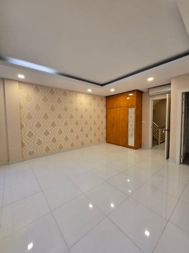 Link A for rent in Borey Chip Mong land sensok Aeon2 price 800$ negotiable