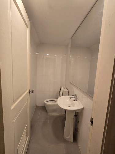 Link A for rent in Borey Chip Mong land sensok Aeon2 price 800$ negotiable