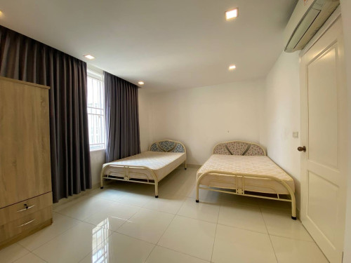 Link A for rent in Borey Chip Mong land sensok Aeon2 price 950$ negotiable full furnish