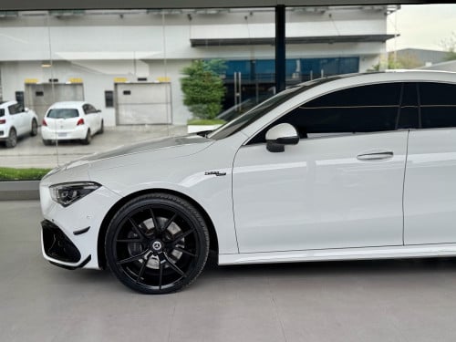 Mercedes Ben CLA250 ឡើង45s 2020