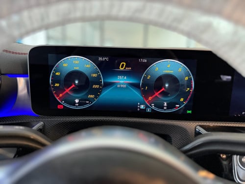 Mercedes Ben CLA250 ឡើង45s 2020