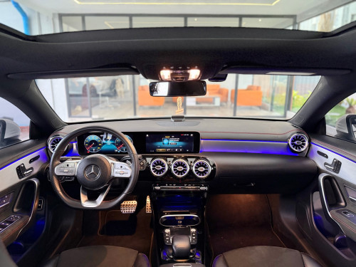 Mercedes Ben CLA250 ឡើង45s 2020