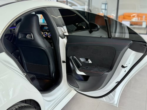 Mercedes Ben CLA250 ឡើង45s 2020