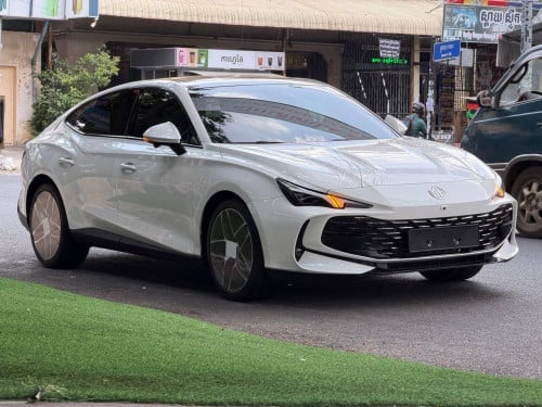 MG7 2025 Full option