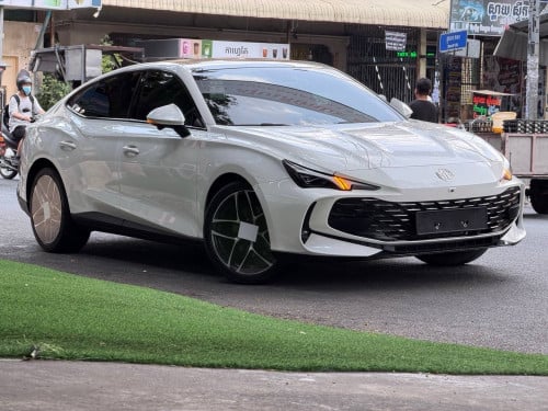 MG7 2025 Full option