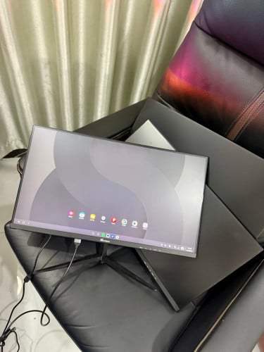 Monitor 100hz គែមស្តើង យក3 $120