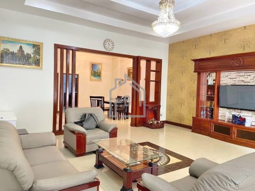 Nice Villa 4 Bedrooms for RENT near AEON MALL 2_Sen Sok