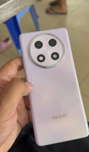 Oppo A2 Pro 5G សានុំហ្ស៊ីនតម្លែ105$