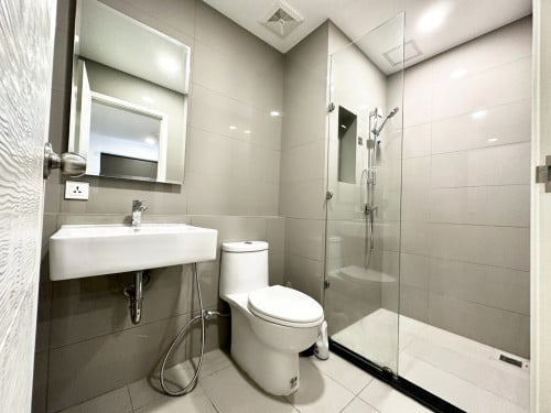 Park land condo 1 bedroom