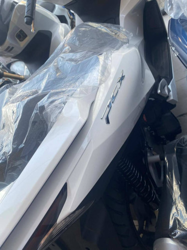 Pcx125 2026 ថ្មីកេស ធានា2ឆ្នាំ បង់រំលោះវ៉ៃដូរបានបងៗ Telegram 0979260611