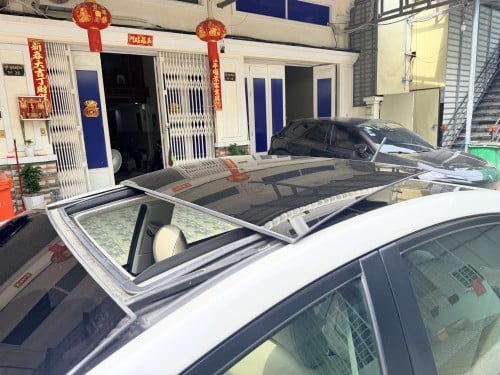 Prius 2012 Option 3 Solar ស កាម៉ៃ (ក្រដាសពន្ធ) for sale