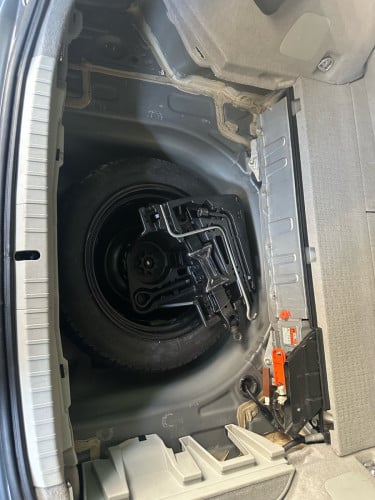 Prius 2012 option 4 deluxe solar