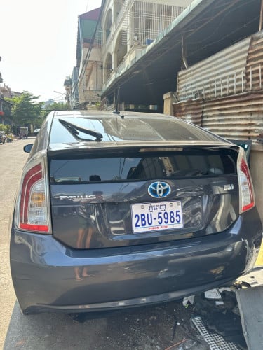 Prius 2012 option 4 deluxe solar