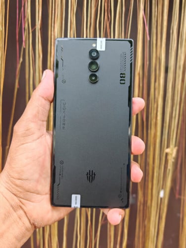Redmagic 8Pro+ 8g/256g_CH(វៃដូរបាន)👉$295