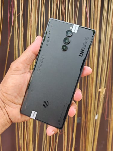 Redmagic 8Pro+ 8g/256g_CH(វៃដូរបាន)👉$295