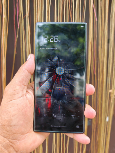Redmagic 8Pro+ 8g/256g_CH(វៃដូរបាន)👉$295