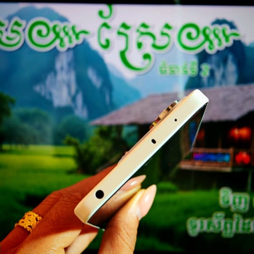 Redmi Note 13 5G ស្អាត99.99% (វ៉ៃដូបាន)មានធានាច្បាស់លាស់ត្រឹមត្រូវ